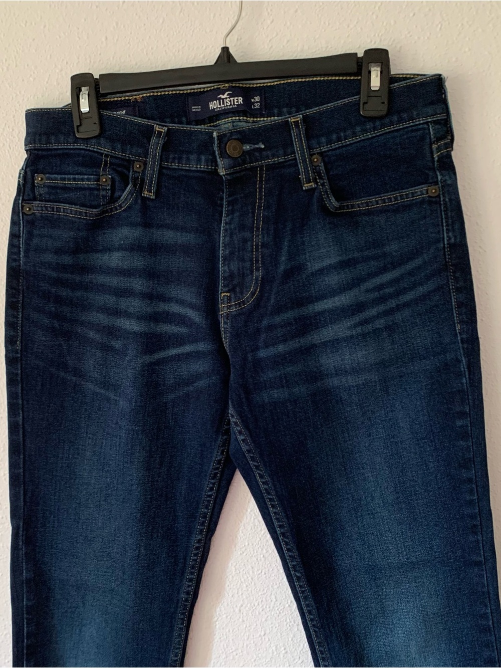 Hollister Epic Flex Men's Dark Wash Slim Fit Straight Jeans W30xL32